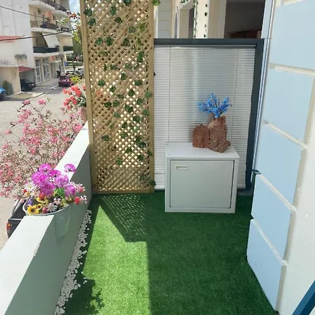 Sunny Cozy Flat Only 3min From The *