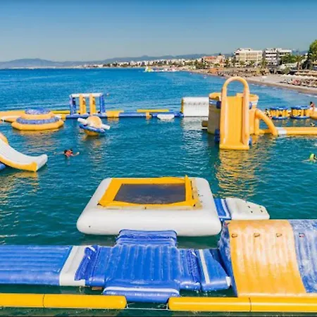Located Ruby Luxury Escape Apartment Kalamata