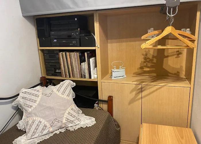 Sunny Cozy Flat Only 3min From The Kalamata