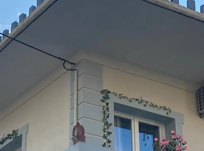 Apartamento Sunny Cozy Flat Only 3min From The