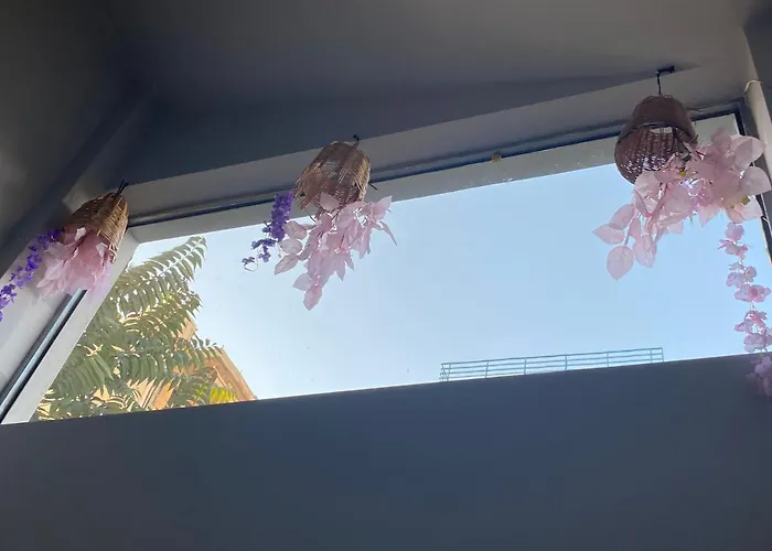 Sunny Cozy Flat Only 3min From The Kalamata