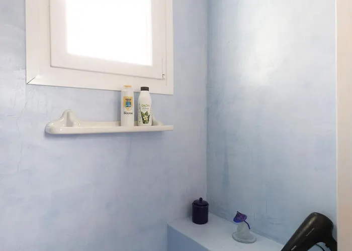 Sunny Cozy Flat Only 3min From The * Kalamata