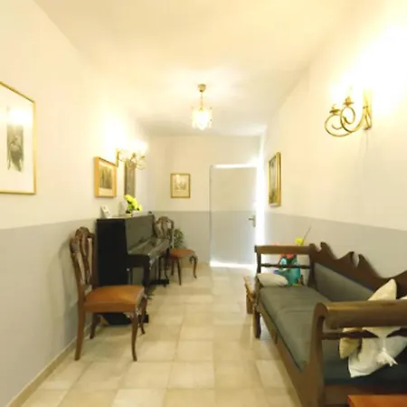 아파트 Sunny Cozy Flat Only 3min From The 칼라마타