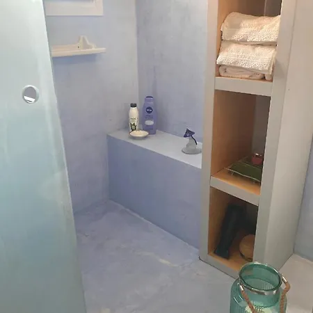 아파트 Sunny Cozy Flat Only 3min From The