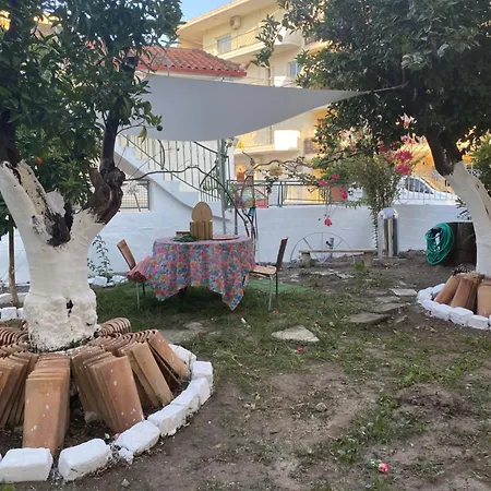 Sunny Cozy Flat Only 3min From The