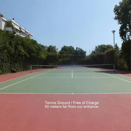 Sunny Cozy Flat Only 3min From The Kalamata