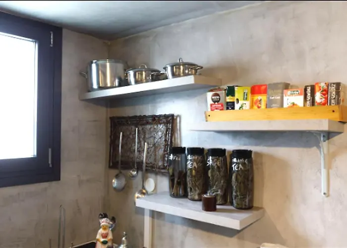 Sunny Cozy Flat Only 3min From The Апартаменты *