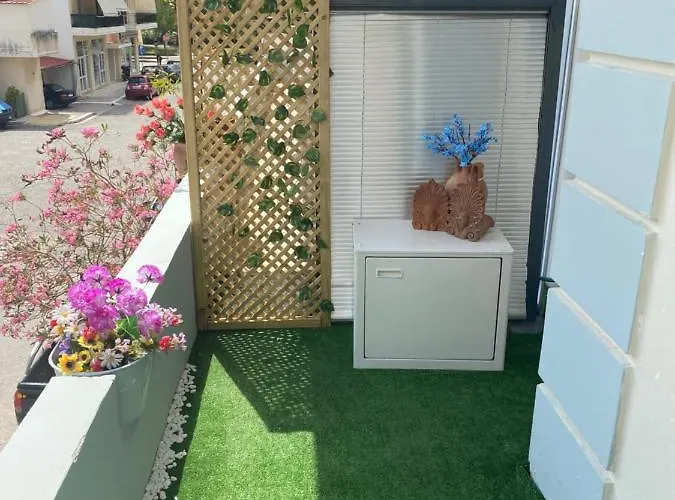 Sunny Cozy Flat Only 3min From The *