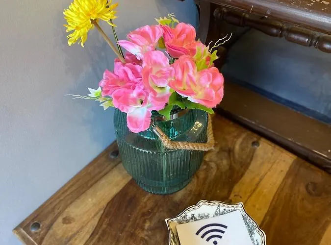 Sunny Cozy Flat Only 3min From The Апартаменты *