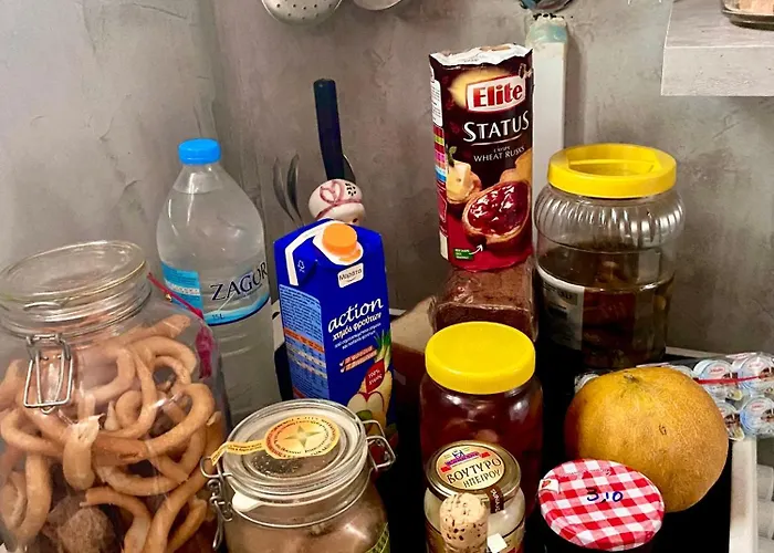 Sunny Cozy Flat Only 3min From The *