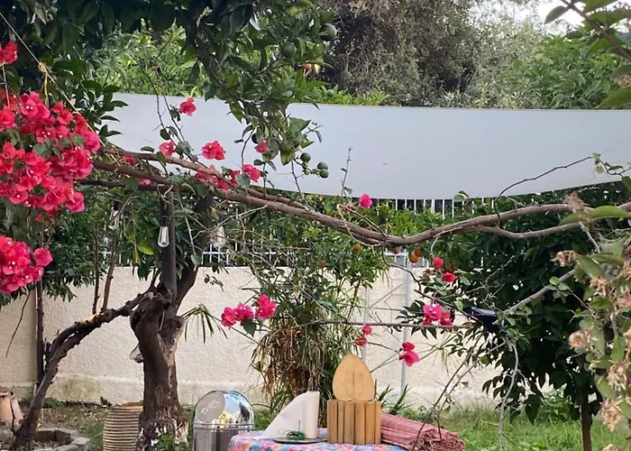 Sunny Cozy Flat Only 3min From The * Каламата