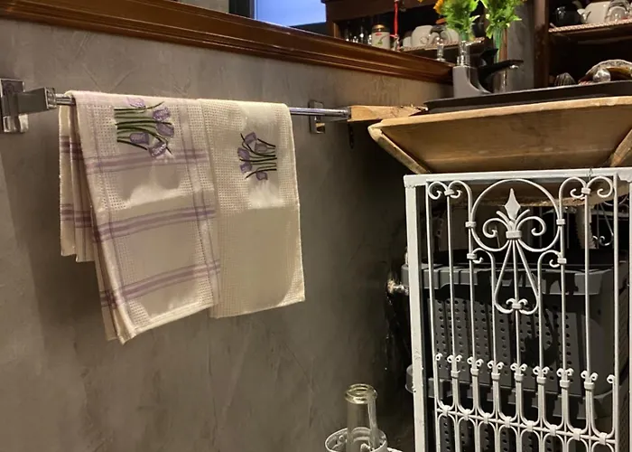 Sunny Cozy Flat Only 3min From The Каламата